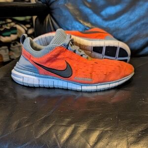 Nike Free OG 2014 - "Light Crimson/Hyper Cobalt"